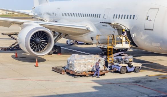 What Is the Process of International Air Freight?