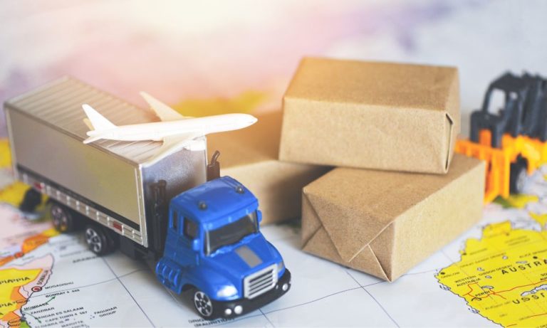 You can productively simplify the transportation of your goods when you learn how 3PL can help you reduce costs on international shipping solutions.