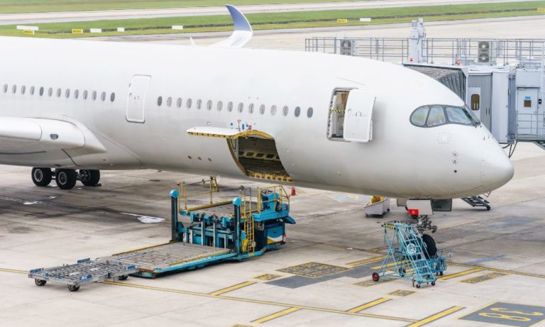 Top 3 Benefits of Domestic Air Freight Services