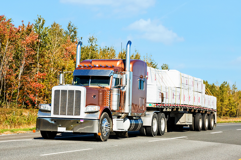 Dedicated or Spot Flatbed Freight Solutions